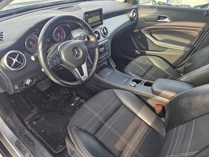 Mercedes-Benz GLA vaihtoauto