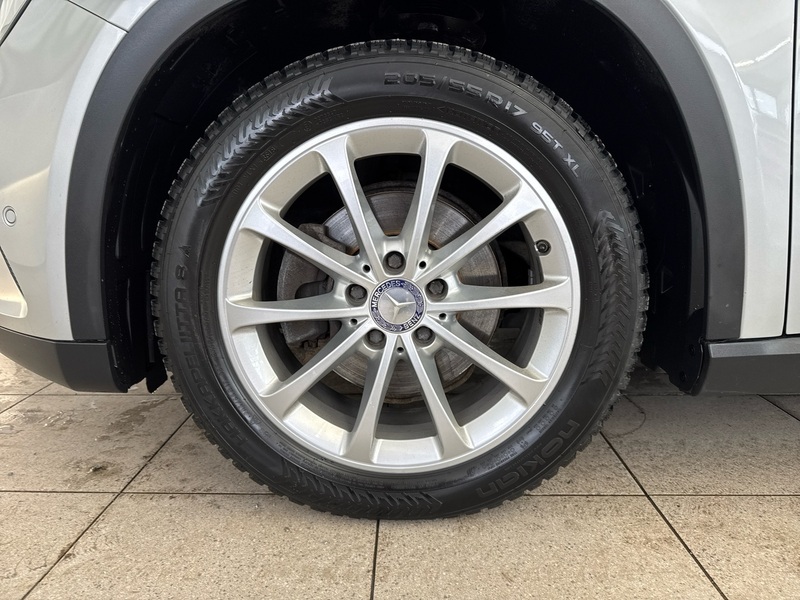 Mercedes-Benz GLA vaihtoauto