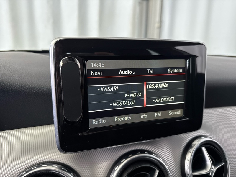 Mercedes-Benz GLA vaihtoauto