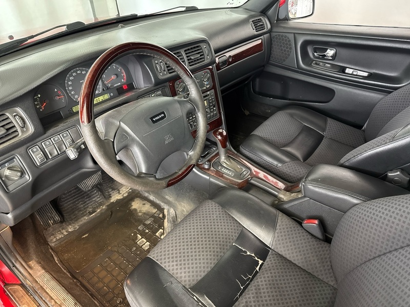 Volvo V70 vaihtoauto