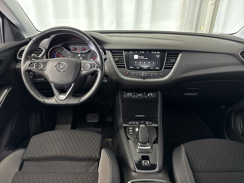 Opel Grandland X vaihtoauto