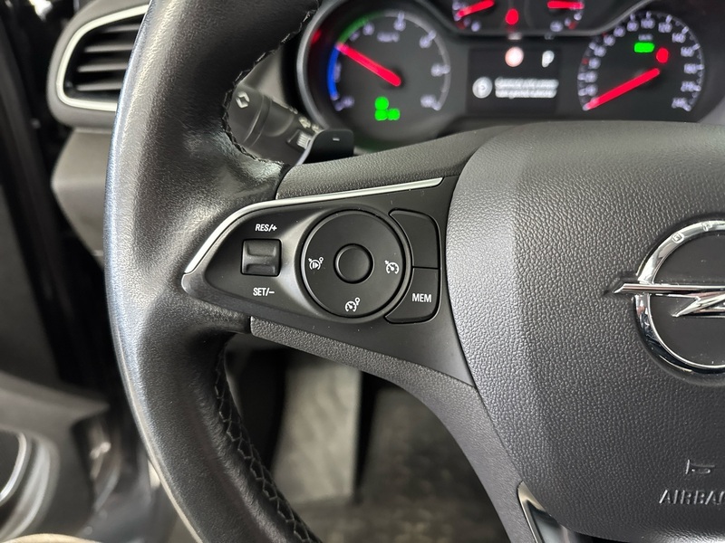 Opel Grandland X vaihtoauto