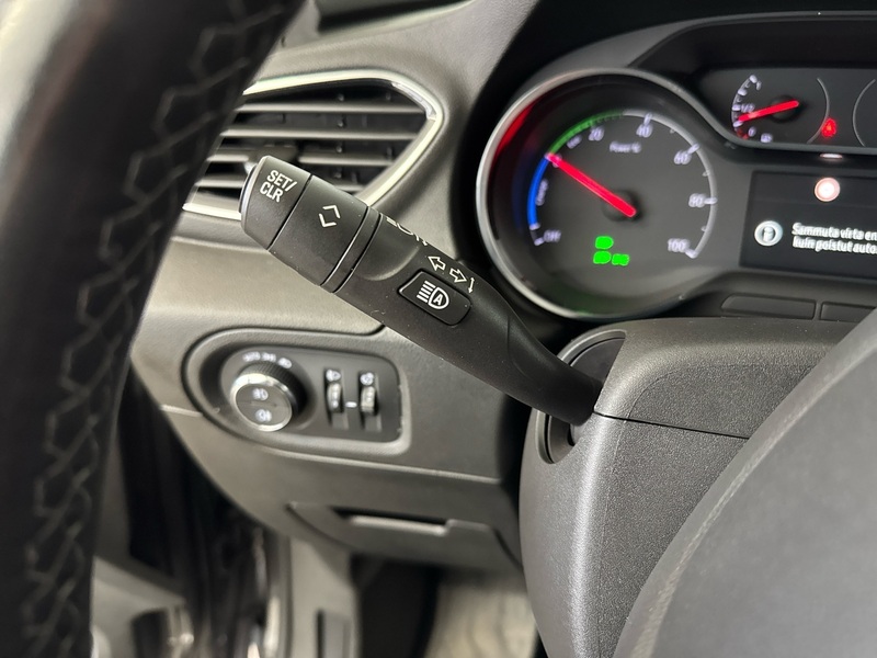 Opel Grandland X vaihtoauto