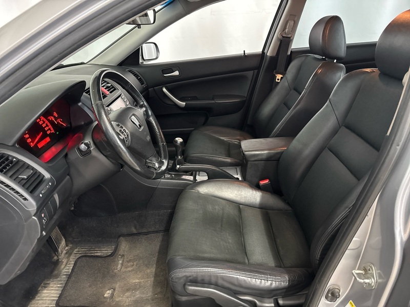 Honda Accord vaihtoauto