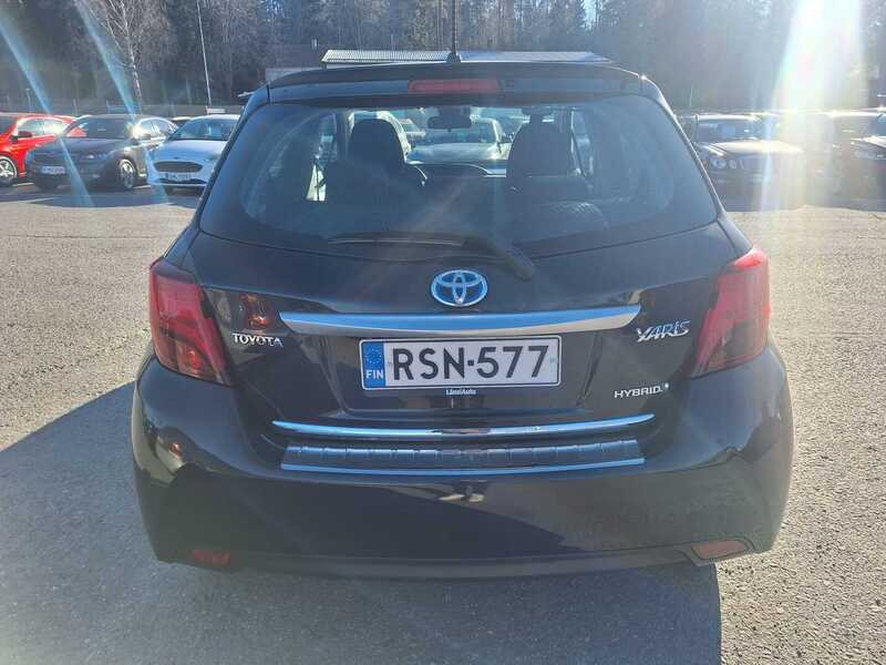 Toyota Yaris vaihtoauto