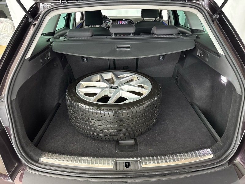 SEAT Leon ST vaihtoauto