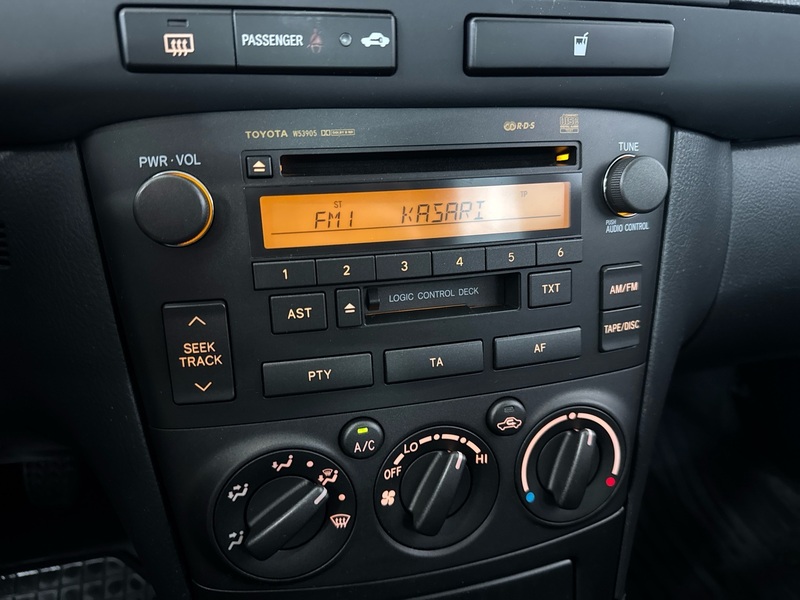 Toyota Avensis vaihtoauto