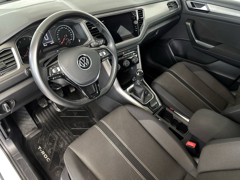 Volkswagen T-Roc vaihtoauto