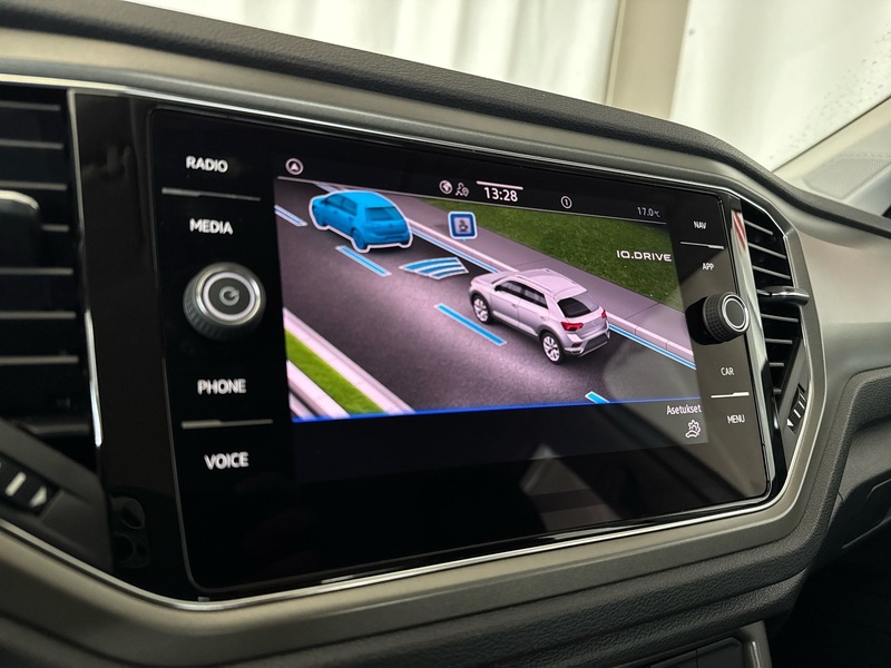 Volkswagen T-Roc vaihtoauto