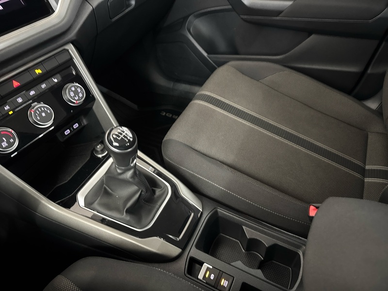 Volkswagen T-Roc vaihtoauto