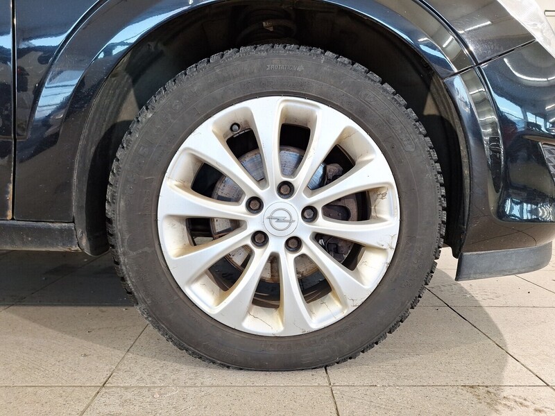 Opel Astra vaihtoauto