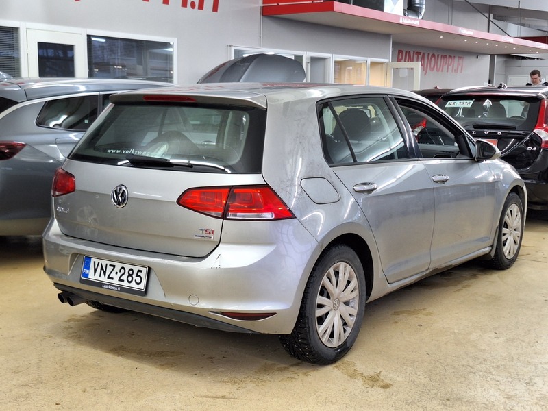 Volkswagen Golf vaihtoauto