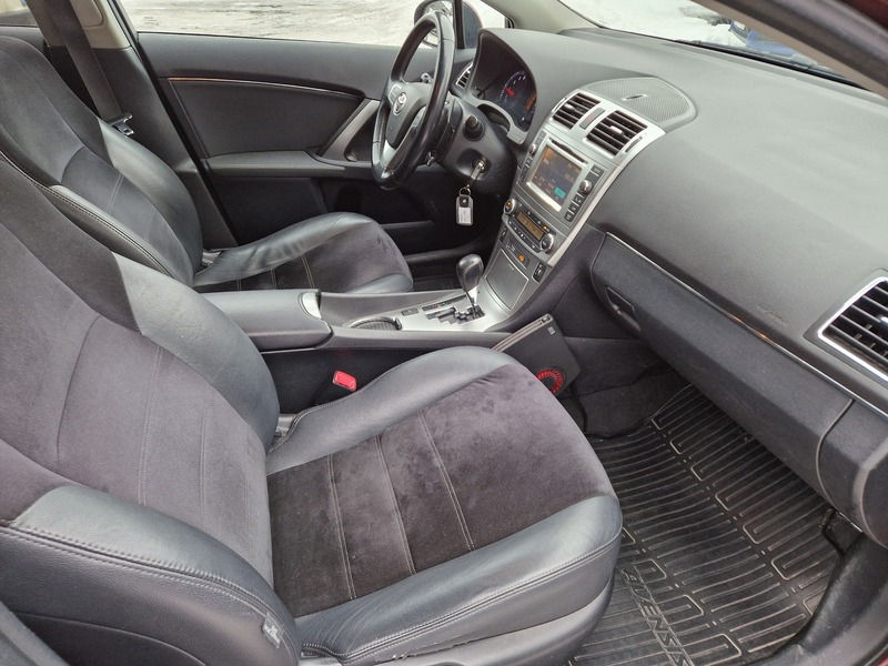 Toyota Avensis vaihtoauto