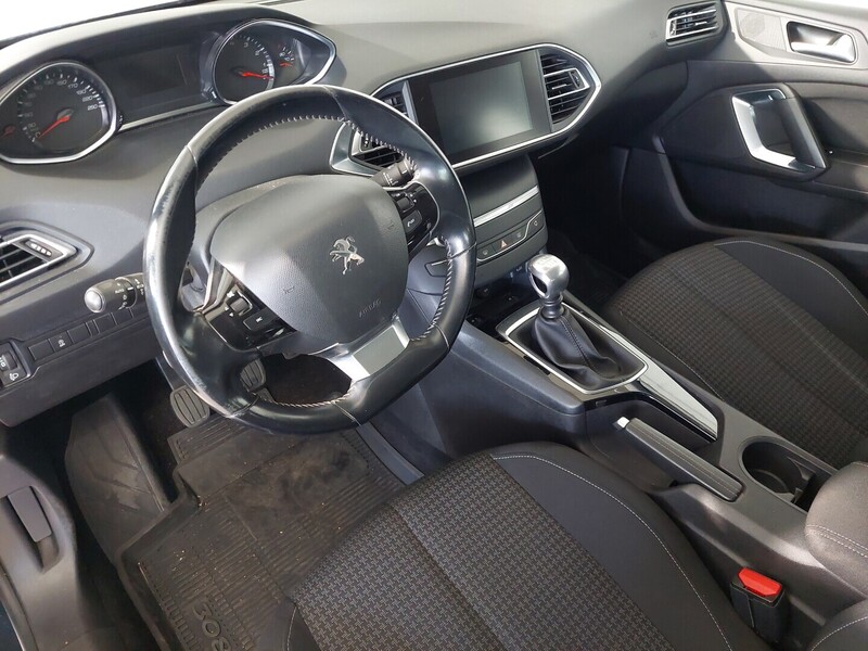 Peugeot 308 vaihtoauto