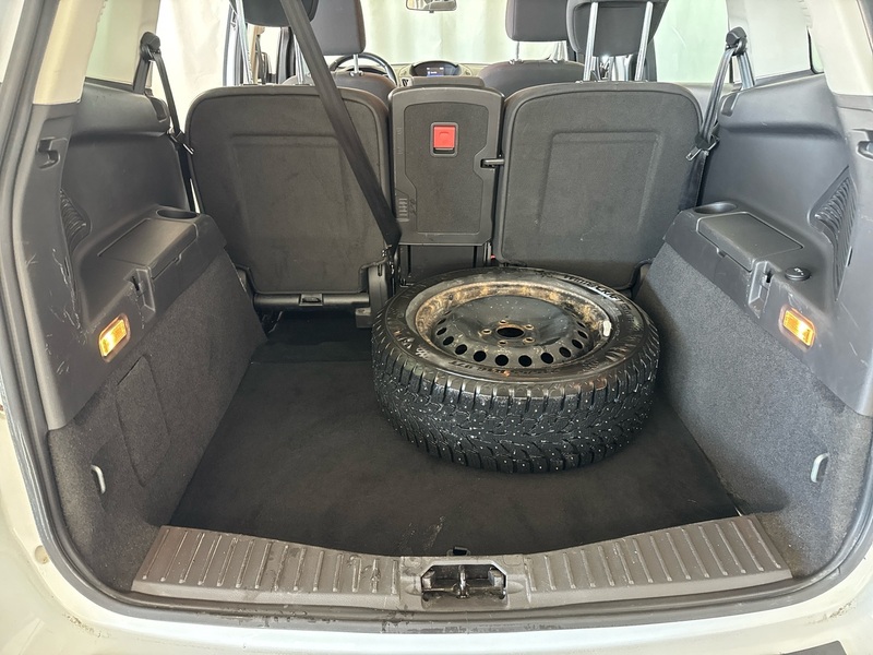 Ford Grand C-MAX vaihtoauto