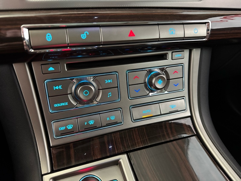 Jaguar XF vaihtoauto