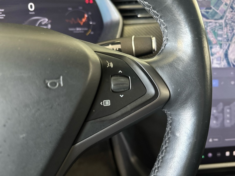 Tesla Model S vaihtoauto