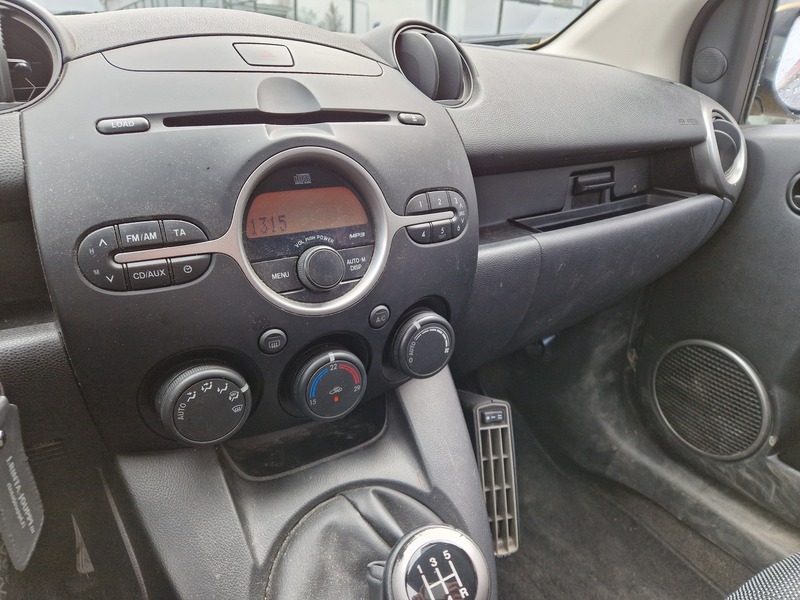 Mazda 2 vaihtoauto