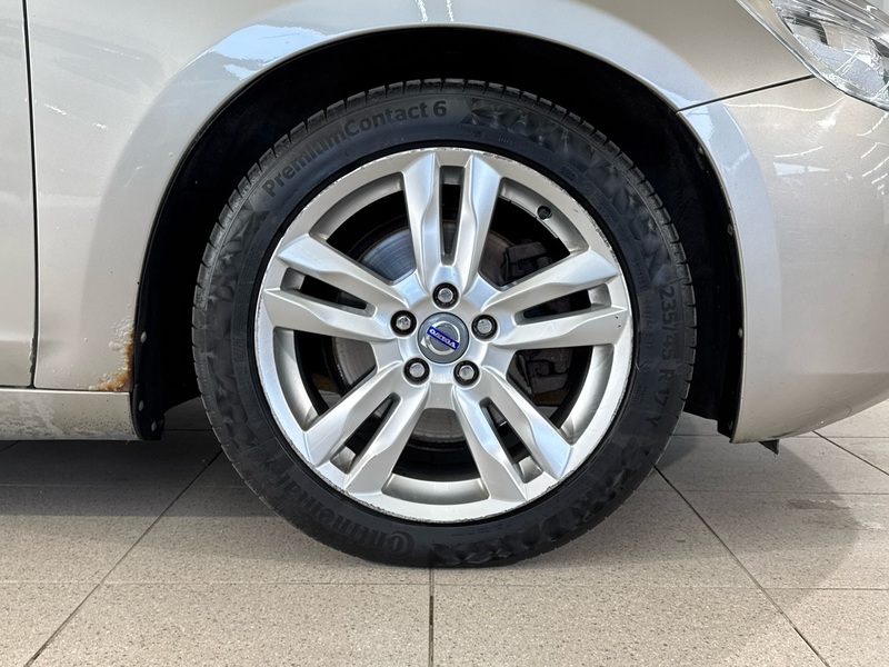 Volvo V60 vaihtoauto