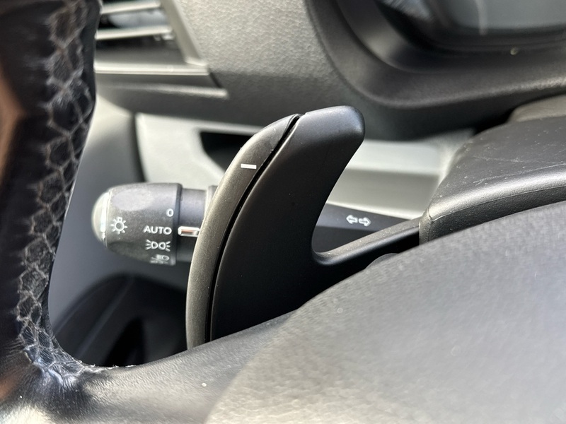 Opel Vivaro vaihtoauto