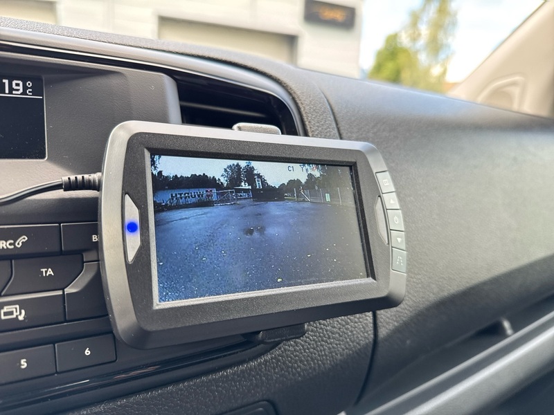 Opel Vivaro vaihtoauto