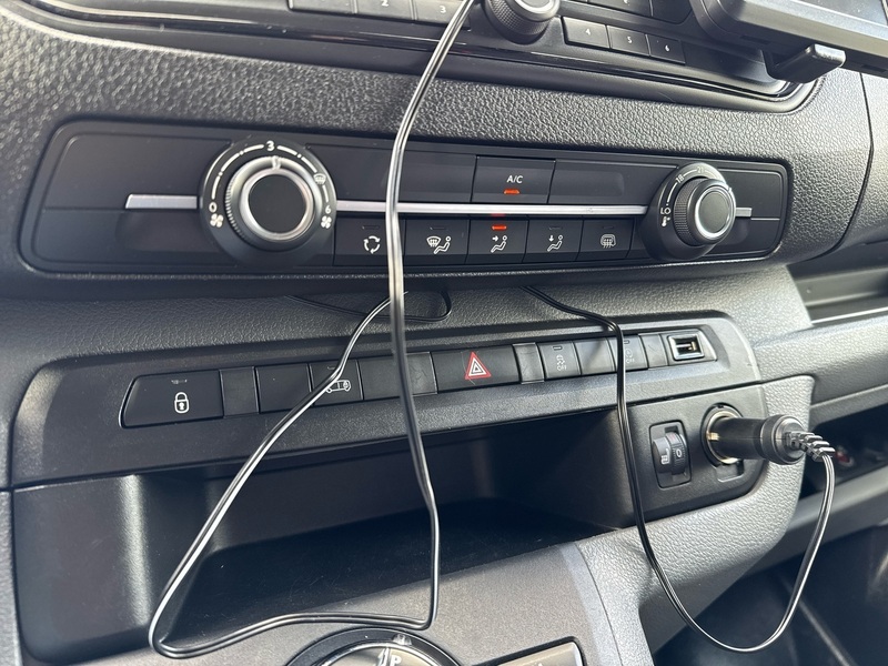 Opel Vivaro vaihtoauto