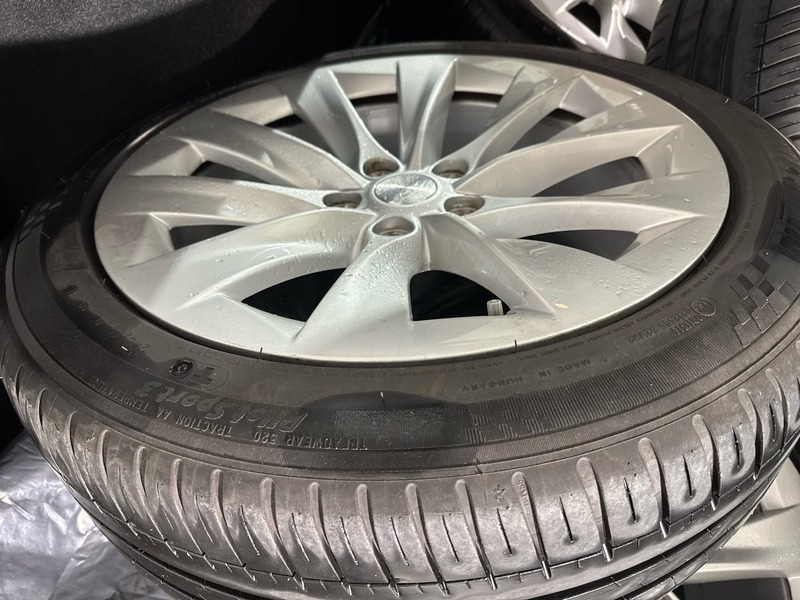 Tesla Model S vaihtoauto