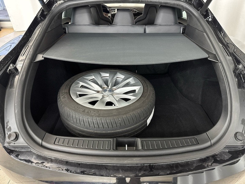 Tesla Model S vaihtoauto