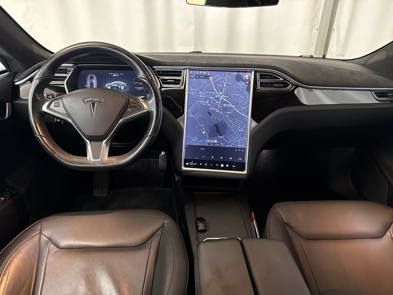 Tesla Model S vaihtoauto
