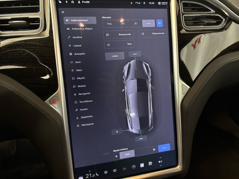 Tesla Model S vaihtoauto