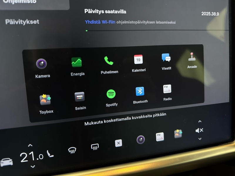 Tesla Model S vaihtoauto