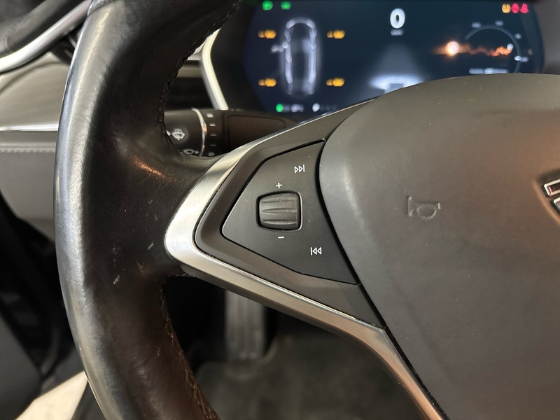 Tesla Model S vaihtoauto