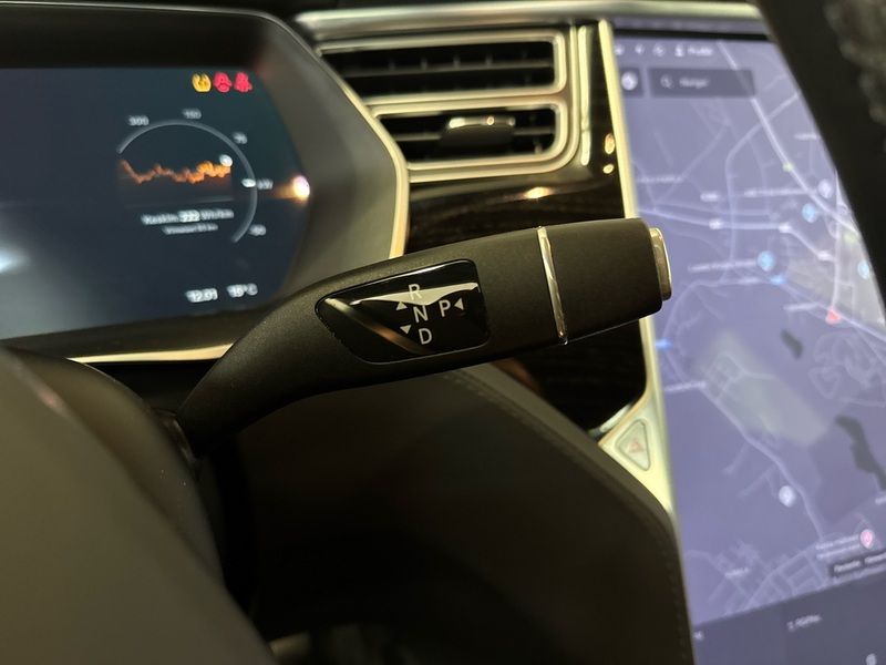 Tesla Model S vaihtoauto