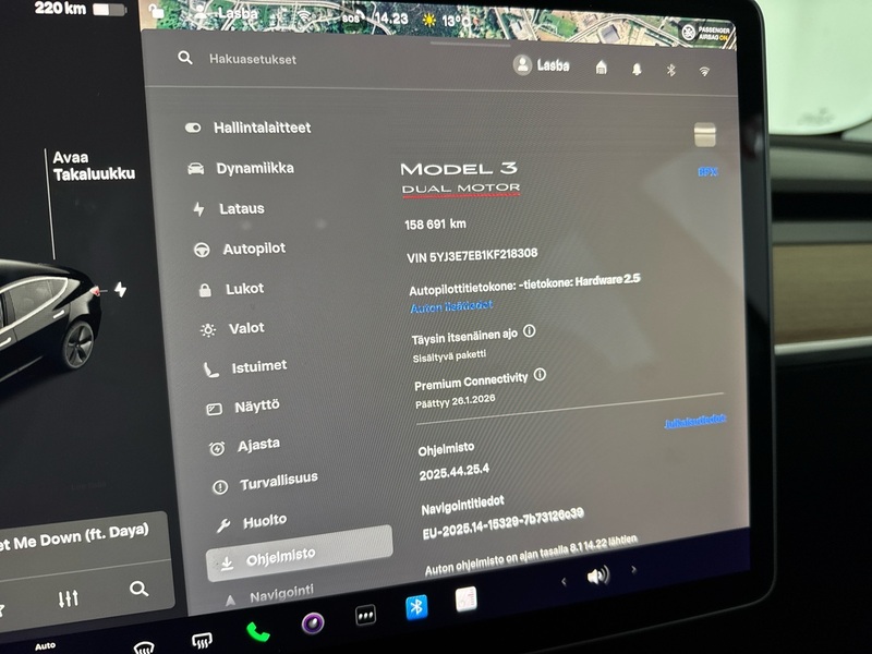 Tesla Model 3 vaihtoauto