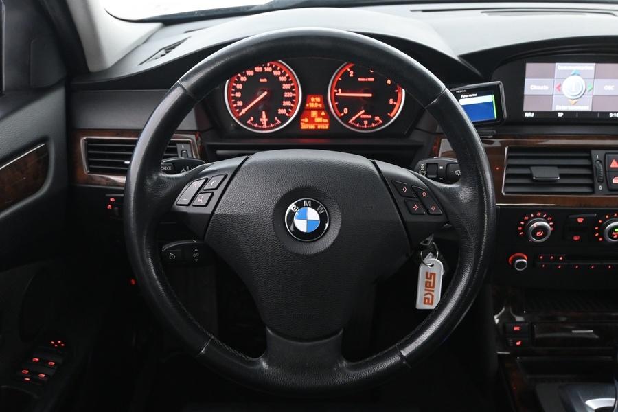 BMW 520 vaihtoauto