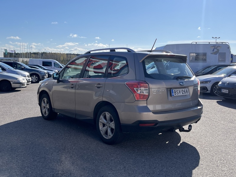 Subaru Forester vaihtoauto