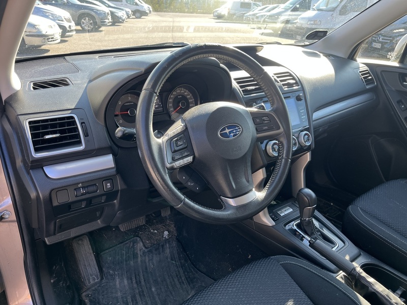 Subaru Forester vaihtoauto