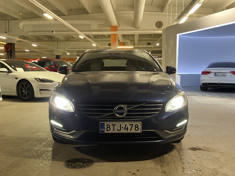 Volvo V60 vaihtoauto