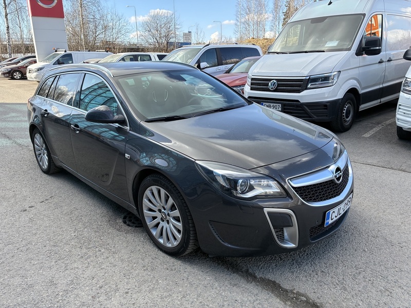 Opel Insignia vaihtoauto