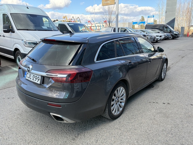Opel Insignia vaihtoauto