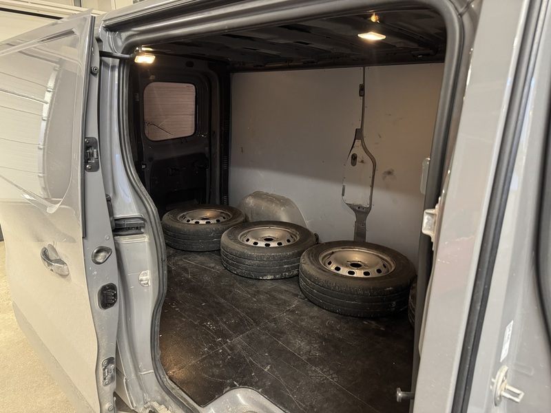 Opel Vivaro vaihtoauto