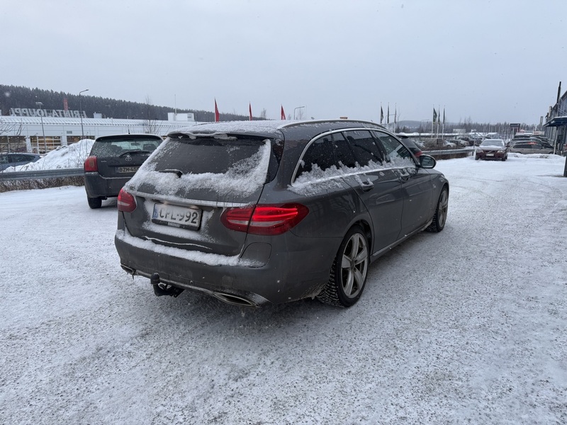 Mercedes-Benz C vaihtoauto