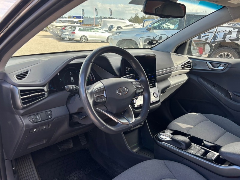 Hyundai IONIQ electric vaihtoauto