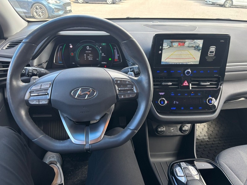 Hyundai IONIQ electric vaihtoauto