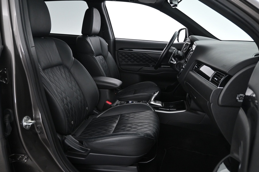 Mitsubishi Outlander vaihtoauto