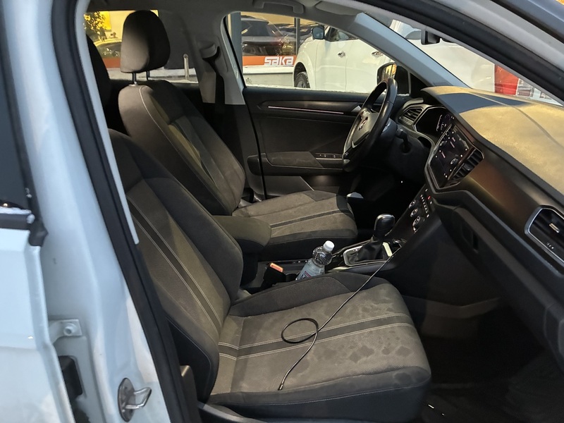 Volkswagen T-Roc vaihtoauto