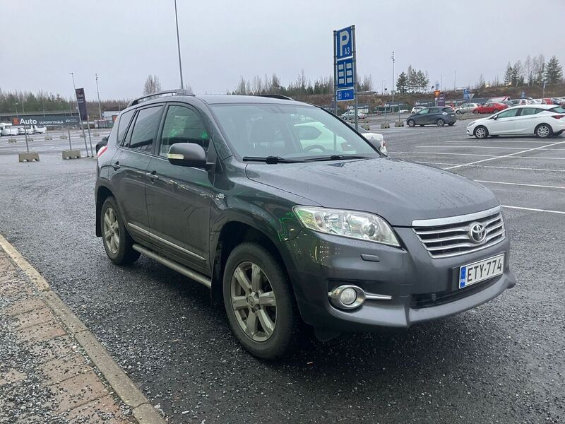 Toyota RAV4 vaihtoauto