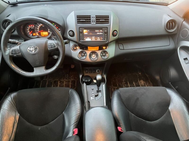 Toyota RAV4 vaihtoauto