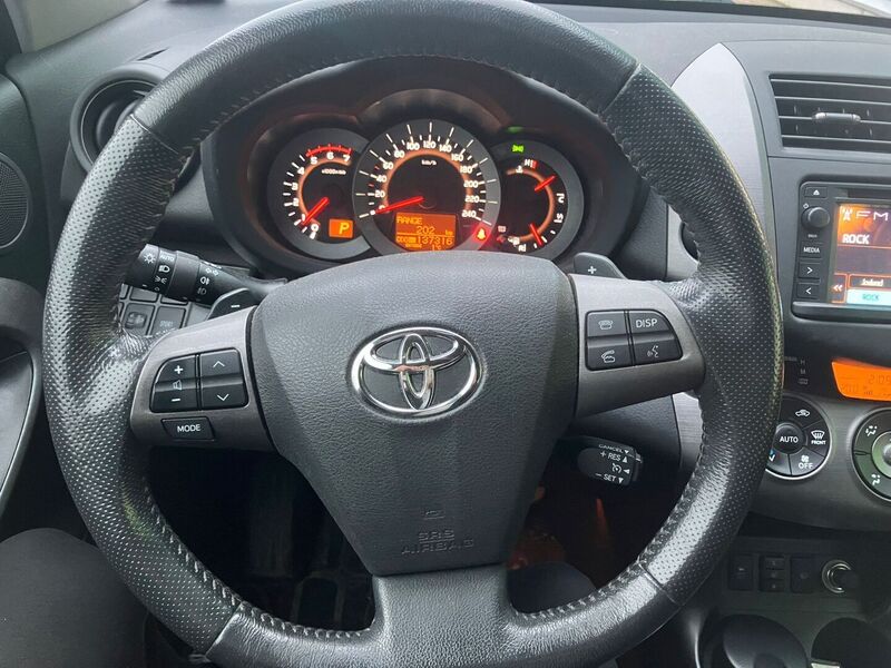 Toyota RAV4 vaihtoauto