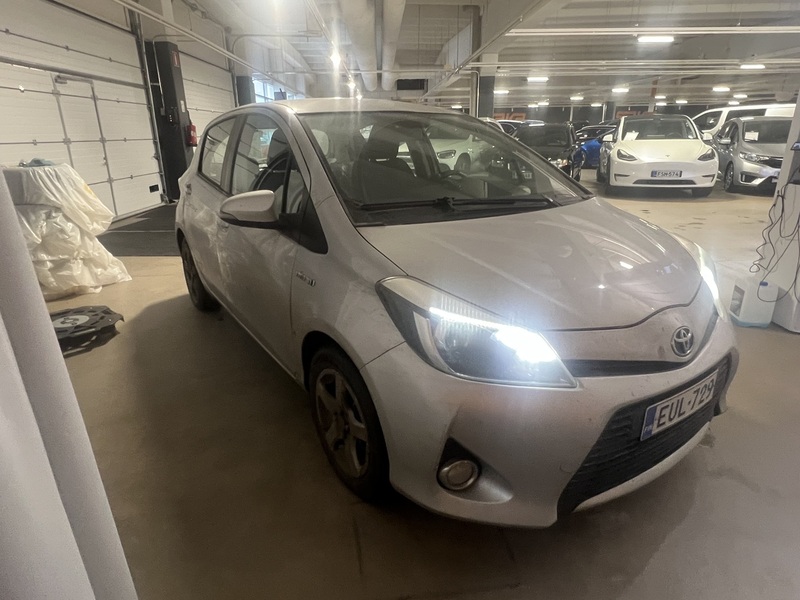 Toyota Yaris vaihtoauto